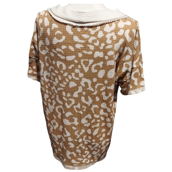 BIBI top womens size medium animal print tan and white - Picture 4 of 5